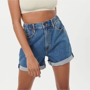 garage 80’s mom shorts